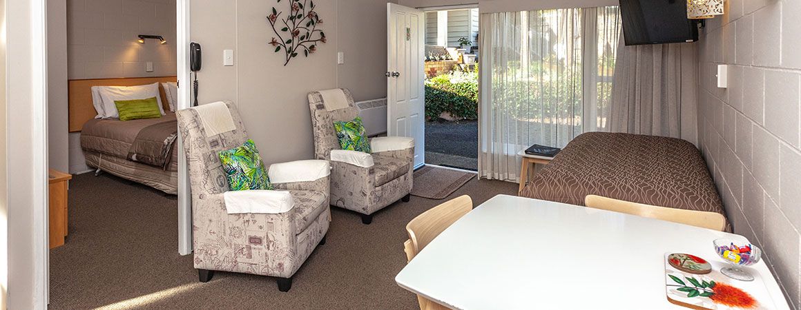 kitchen and dining area of 1-bedroom unit